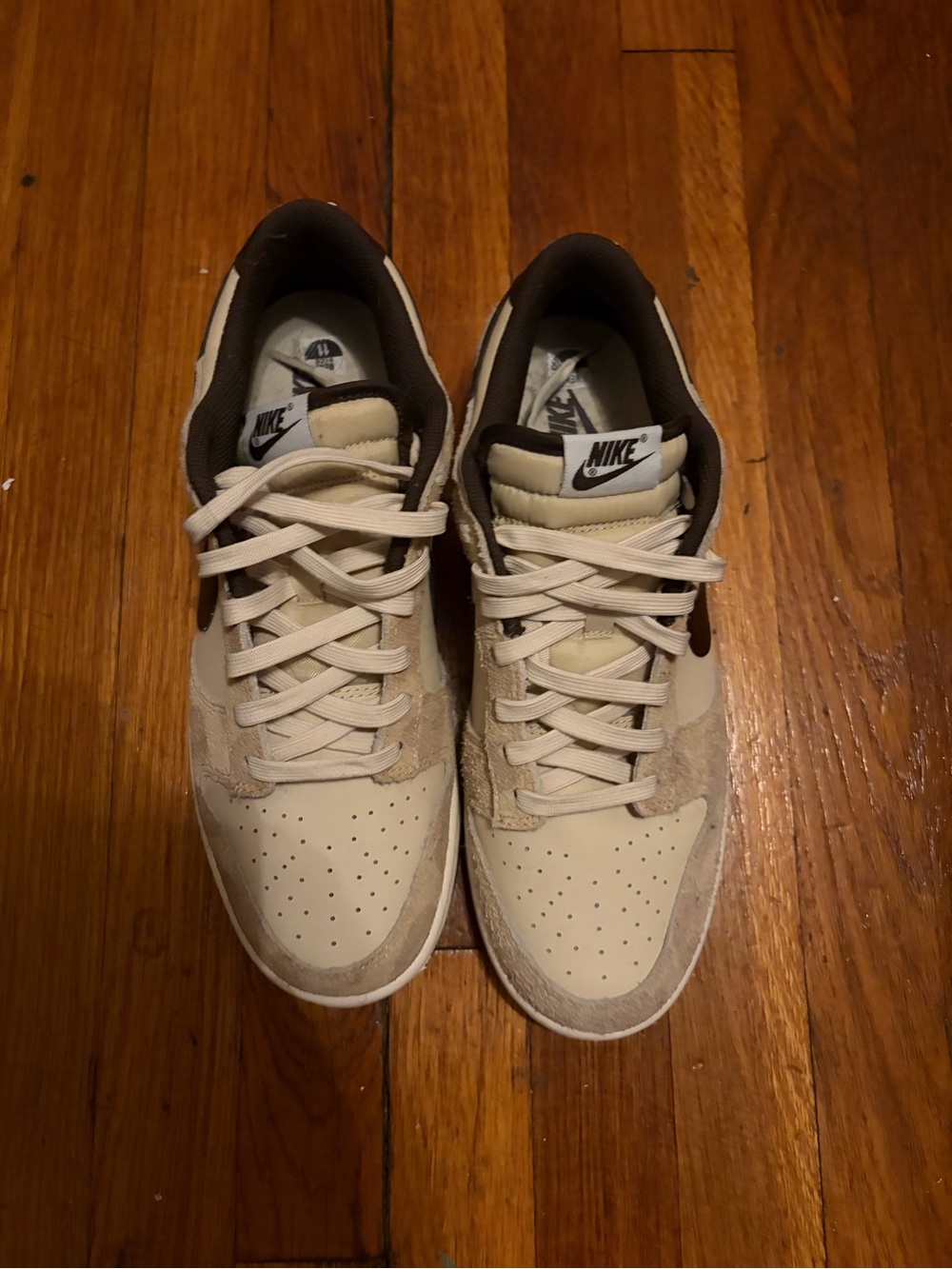 Nike Low-Top Sneakers in Cream and Brown